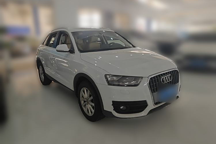 Used Audi Q3 2013 35 TFSI Ambition Edition Front Right 45 Deg