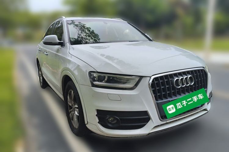 Used Audi Q3 2013 35 TFSI Comfort Model Front Right 45 Deg