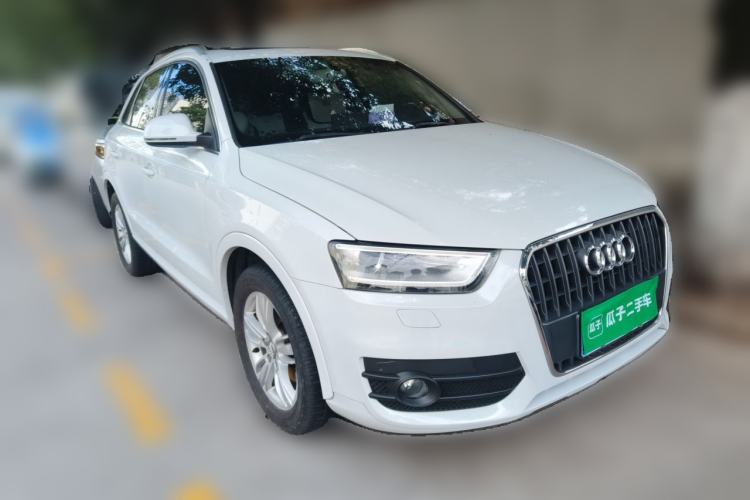 Used Audi Q3 2013 35 TFSI Comfort Model Front Right 45 Deg