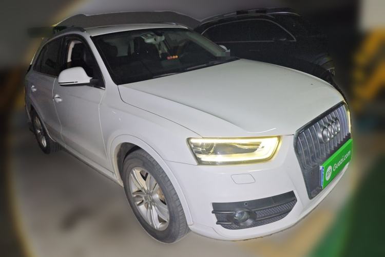 Used Audi Q3 2013 35 TFSI Comfort Model Front Right 45 Deg