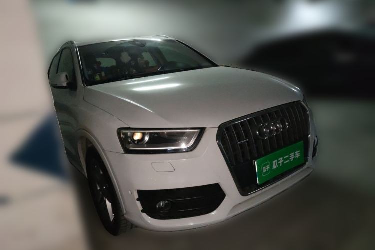 Used Audi Q3 2013 40 TFSI quattro Luxury Model Front Right 45 Deg