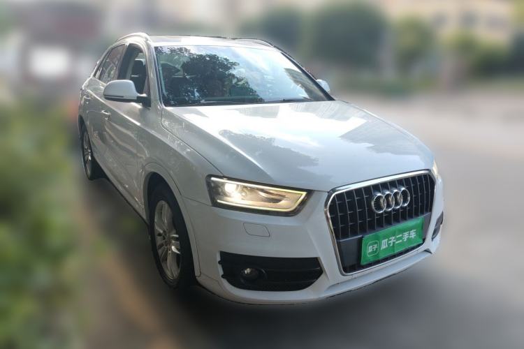 Used Audi Q3 2013 35 TFSI quattro Comfort Model Front Right 45 Deg