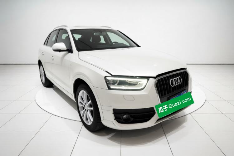 Used Audi Q3 2013 35 TFSI quattro Comfort Model Front Right 45 Deg