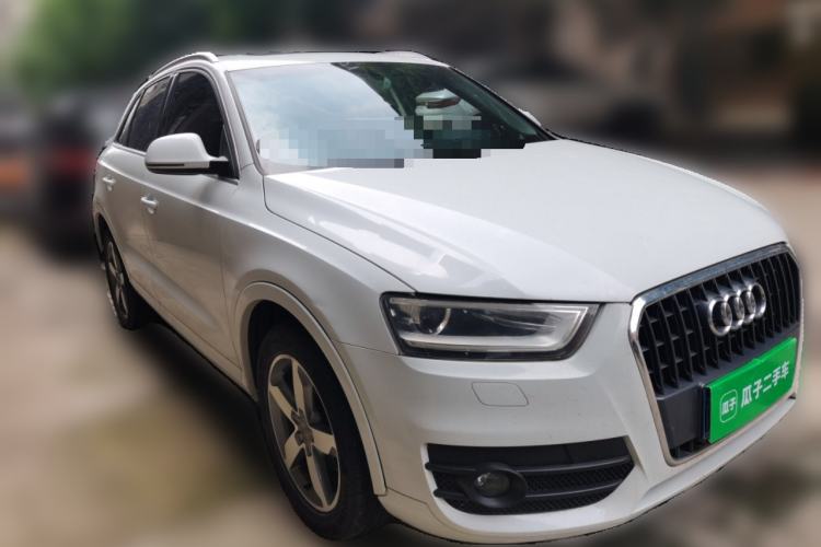 Used Audi Q3 2013 35 TFSI Comfort Model Front Right 45 Deg