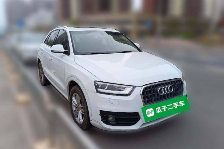 Used Audi Q3 2013 35 TFSI Comfort Model Front Right 45 Deg