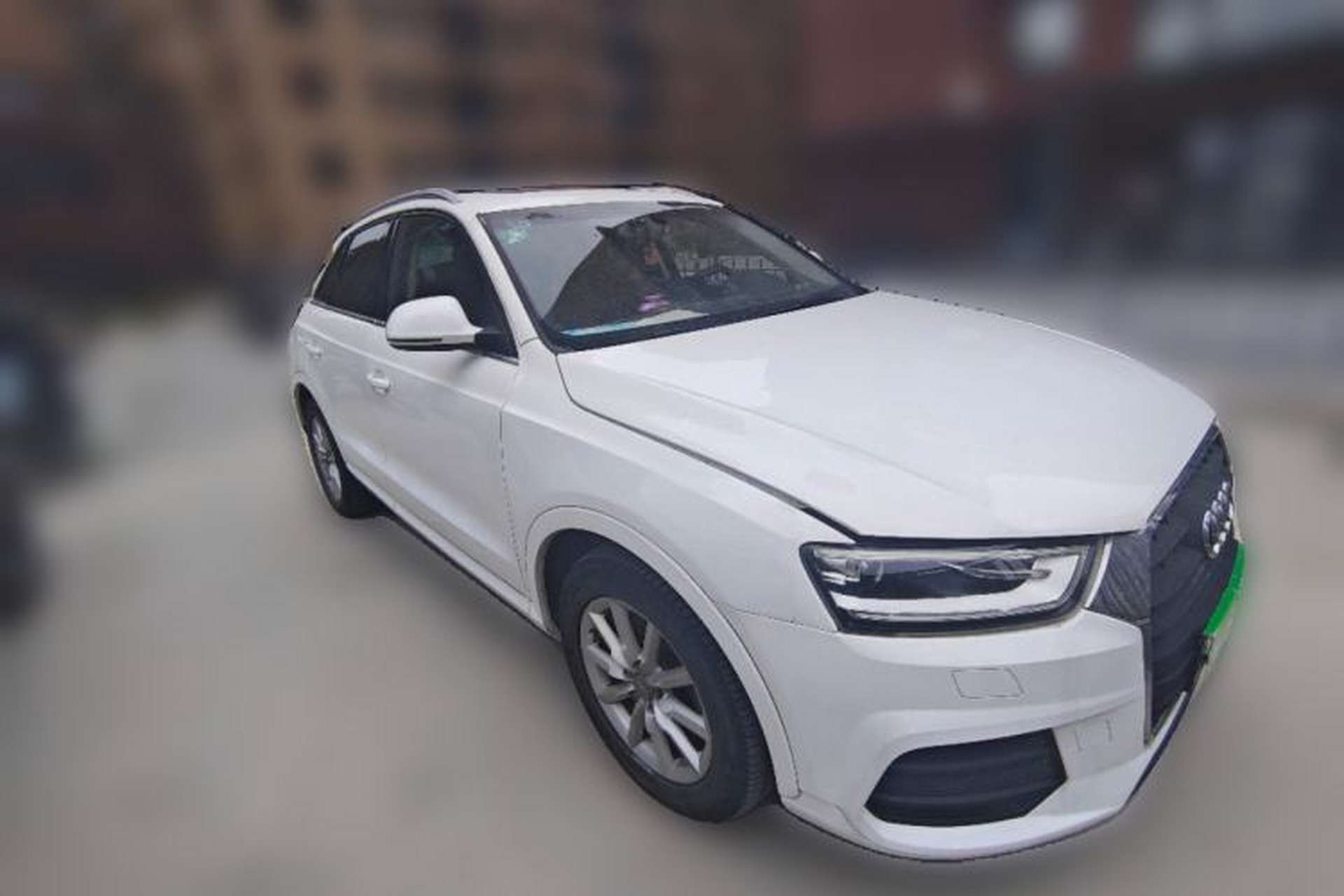 Used Audi Q3 2013 35 TFSI Ambition Edition Front Right 45 Deg