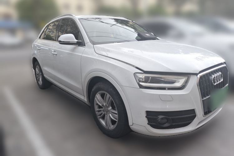 Used Audi Q3 2013 35 TFSI quattro Technology Edition Front Right 45 Deg