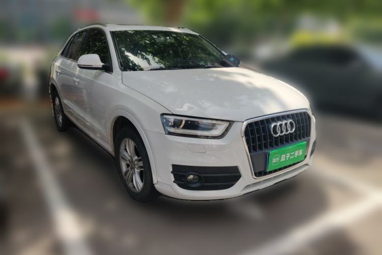 Used Audi Q3 2013 35 TFSI Comfort Model Front Right 45 Deg