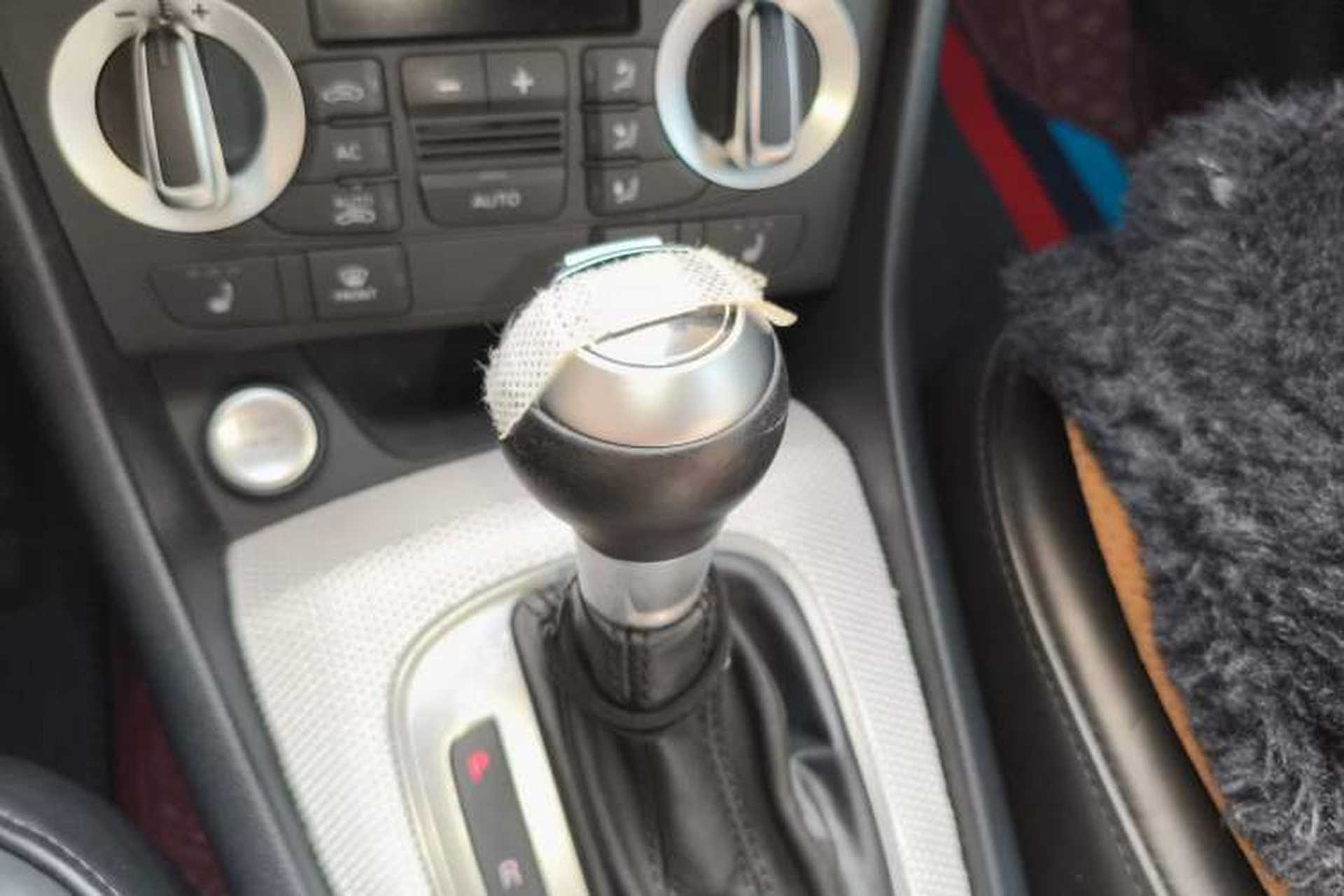 Used Audi Q3 2013 40 TFSI quattro Luxury Model Gear Lever