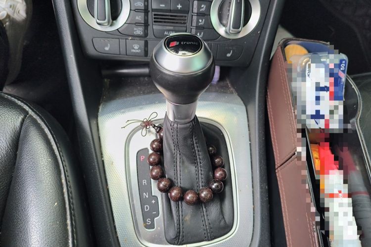 Used Audi Q3 2013 35 TFSI Comfort Model Gear Lever