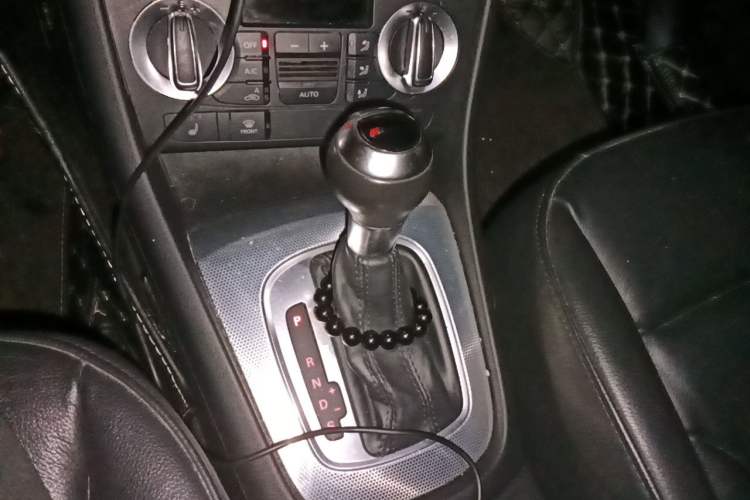 Used Audi Q3 2013 35 TFSI Comfort Model Gear Lever
