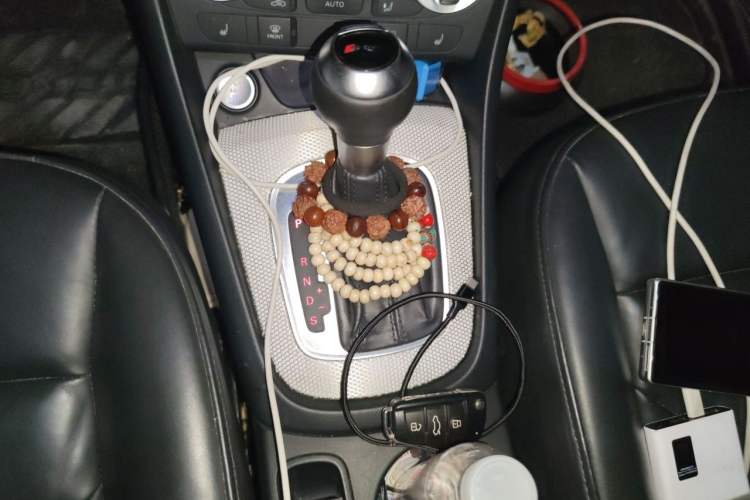 Used Audi Q3 2013 40 TFSI quattro Luxury Model Gear Lever