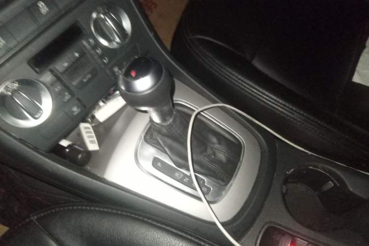 Used Audi Q3 2013 35 TFSI Ambition Edition Gear Lever