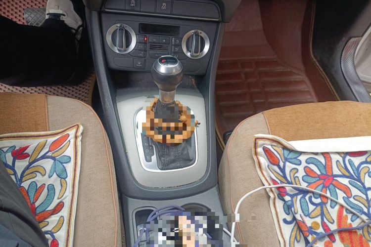 Used Audi Q3 2013 35 TFSI Ambition Edition Gear Lever