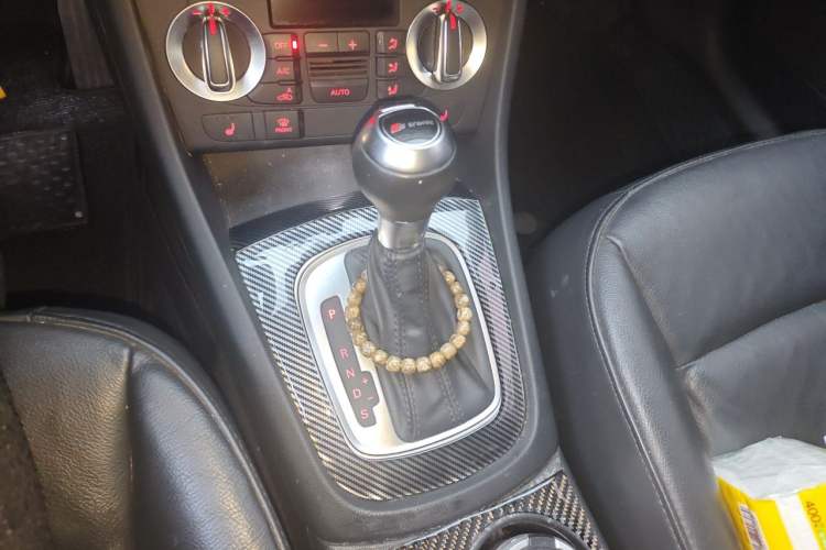 Used Audi Q3 2013 35 TFSI quattro Technology Edition Gear Lever