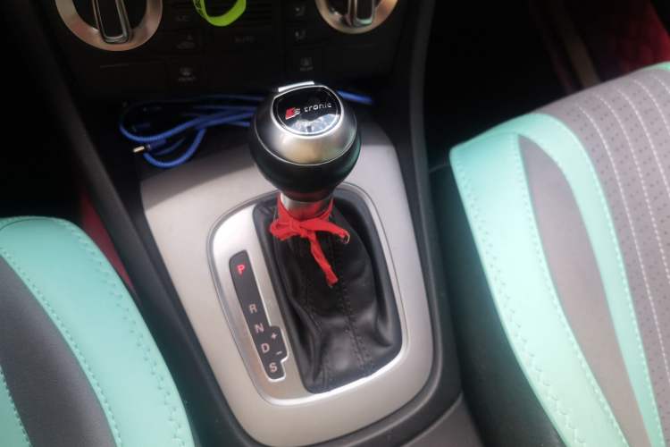 Used Audi Q3 2013 35 TFSI Ambition Edition Gear Lever