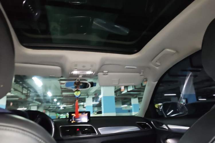 Used Audi Q3 2013 35 TFSI Comfort Model Headliner