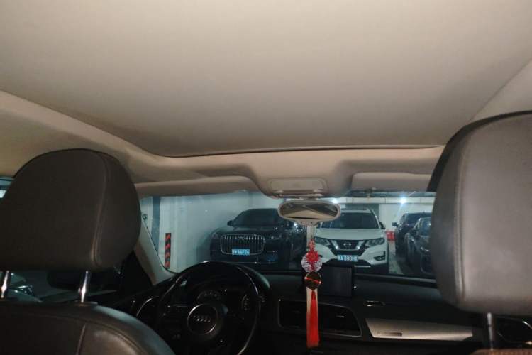 Used Audi Q3 2013 35 TFSI quattro Luxury Model Headliner