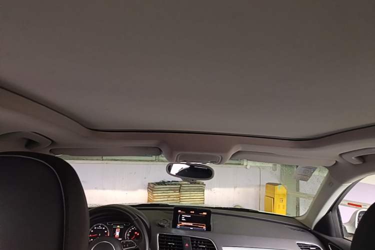 Used Audi Q3 2013 35 TFSI quattro Technology Edition Headliner