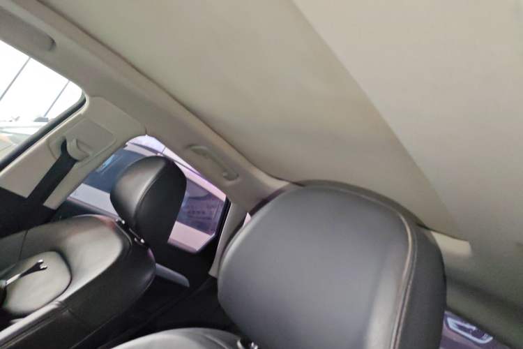 Used Audi Q3 2013 35 TFSI Comfort Model Headliner