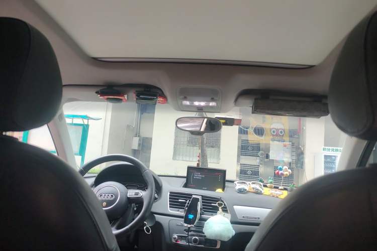 Used Audi Q3 2013 35 TFSI quattro Technology Edition Headliner