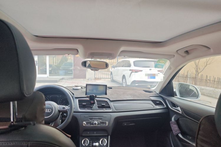 Used Audi Q3 2013 35 TFSI Ambition Edition Headliner