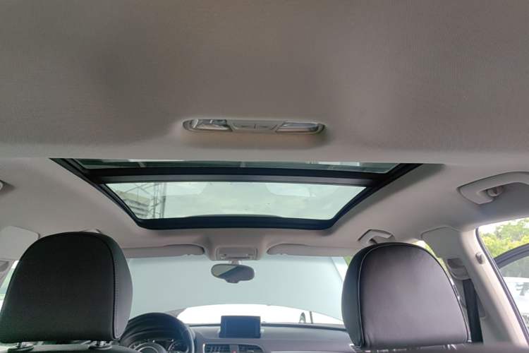 Used Audi Q3 2013 35 TFSI Comfort Model Headliner