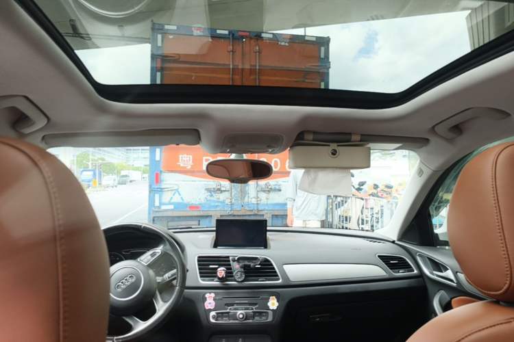 Used Audi Q3 2013 35 TFSI Ambition Edition Headliner