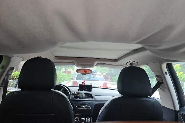 Used Audi Q3 2013 35 TFSI Ambition Edition Headliner