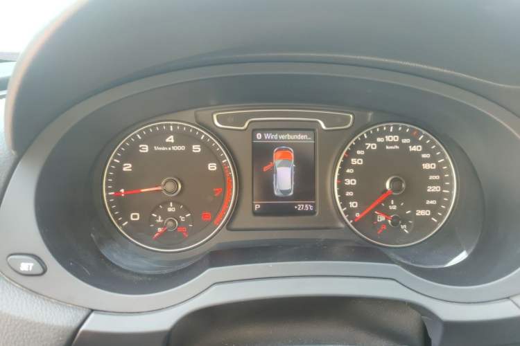 Used Audi Q3 2013 35 TFSI quattro Technology Edition Instrument Cluster