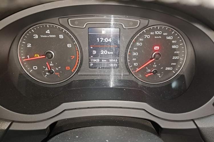 Used Audi Q3 2013 40 TFSI quattro Luxury Model Instrument Cluster