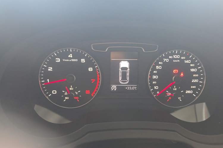Used Audi Q3 2013 35 TFSI Ambition Edition Instrument Cluster
