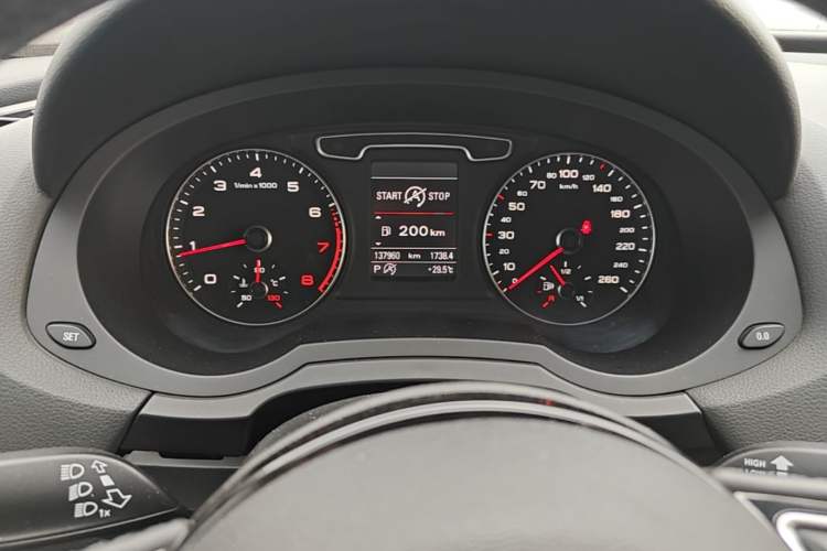 Used Audi Q3 2013 35 TFSI quattro Technology Edition Instrument Cluster