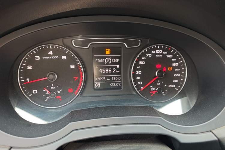 Used Audi Q3 2013 35 TFSI Comfort Model Instrument Cluster