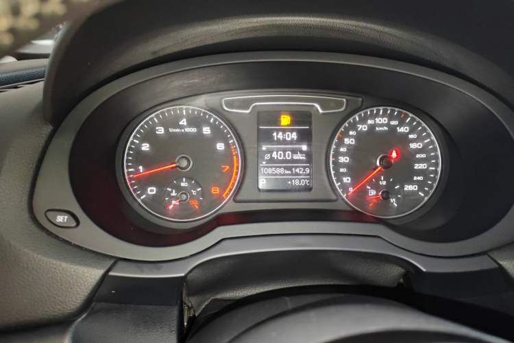 Used Audi Q3 2013 35 TFSI Comfort Model Instrument Cluster