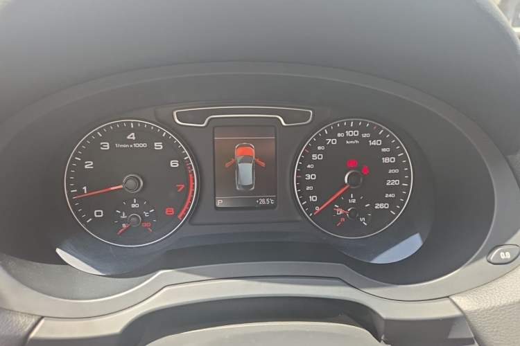 Used Audi Q3 2013 35 TFSI quattro Comfort Model Instrument Cluster