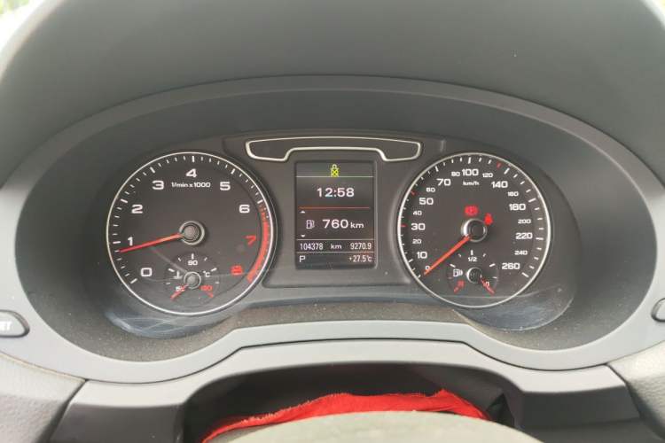 Used Audi Q3 2013 35 TFSI quattro Comfort Model Instrument Cluster