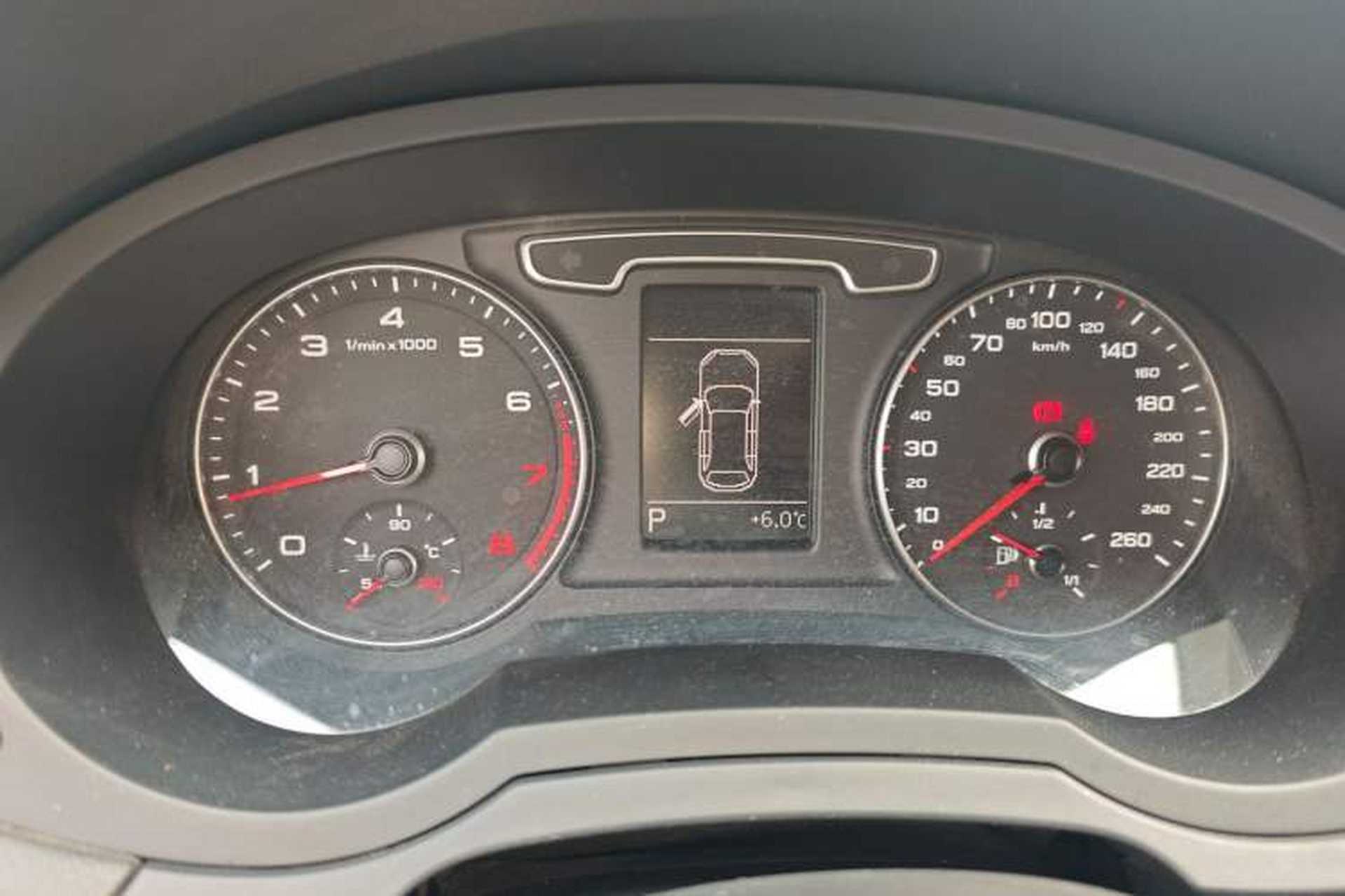 Used Audi Q3 2013 35 TFSI Ambition Edition Instrument Cluster
