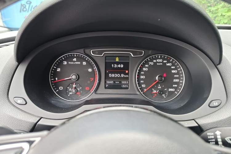 Used Audi Q3 2013 35 TFSI quattro Comfort Model Instrument Cluster