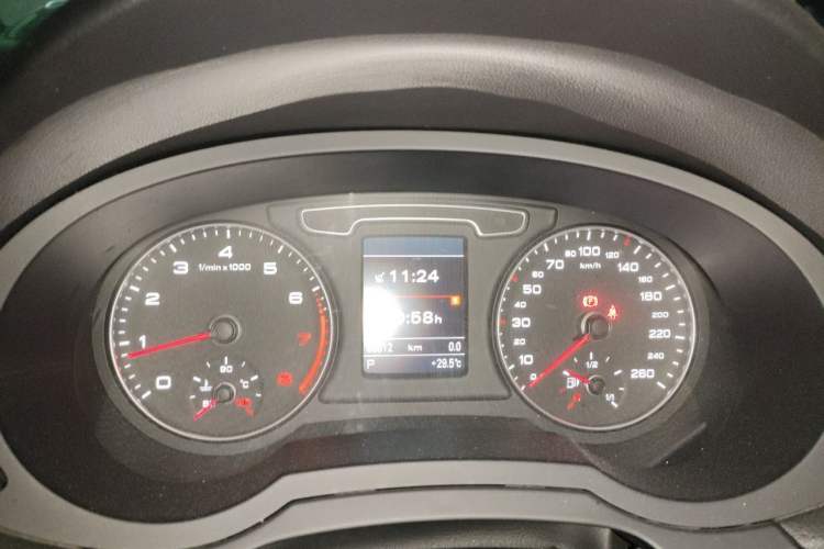 Used Audi Q3 2013 35 TFSI quattro Comfort Model Instrument Cluster