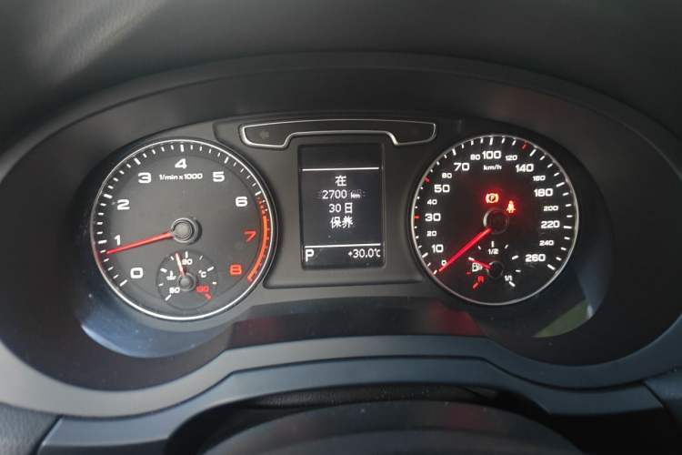 Used Audi Q3 2013 35 TFSI Ambition Edition Instrument Cluster