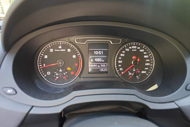 Used Audi Q3 2013 35 TFSI Comfort Model Instrument Cluster