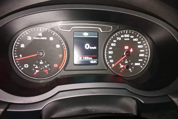 Used Audi Q3 2013 35 TFSI Comfort Model Instrument Cluster