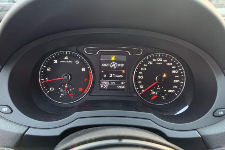 Used Audi Q3 2013 40 TFSI quattro Luxury Model Instrument Cluster
