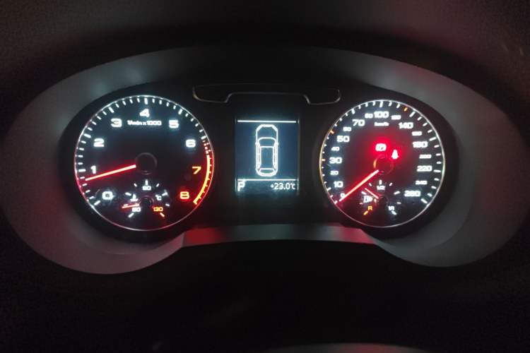 Used Audi Q3 2013 35 TFSI Ambition Edition Instrument Cluster