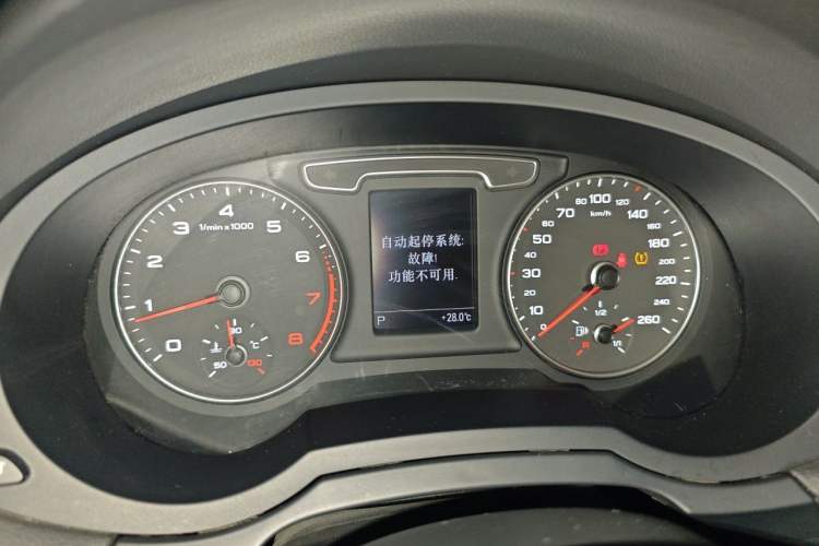 Used Audi Q3 2013 35 TFSI quattro Comfort Model Instrument Cluster
