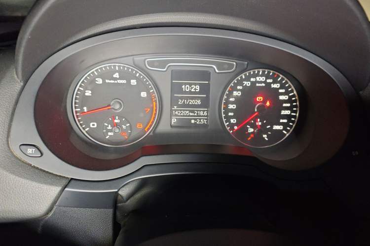 Used Audi Q3 2013 35 TFSI Comfort Model Instrument Cluster