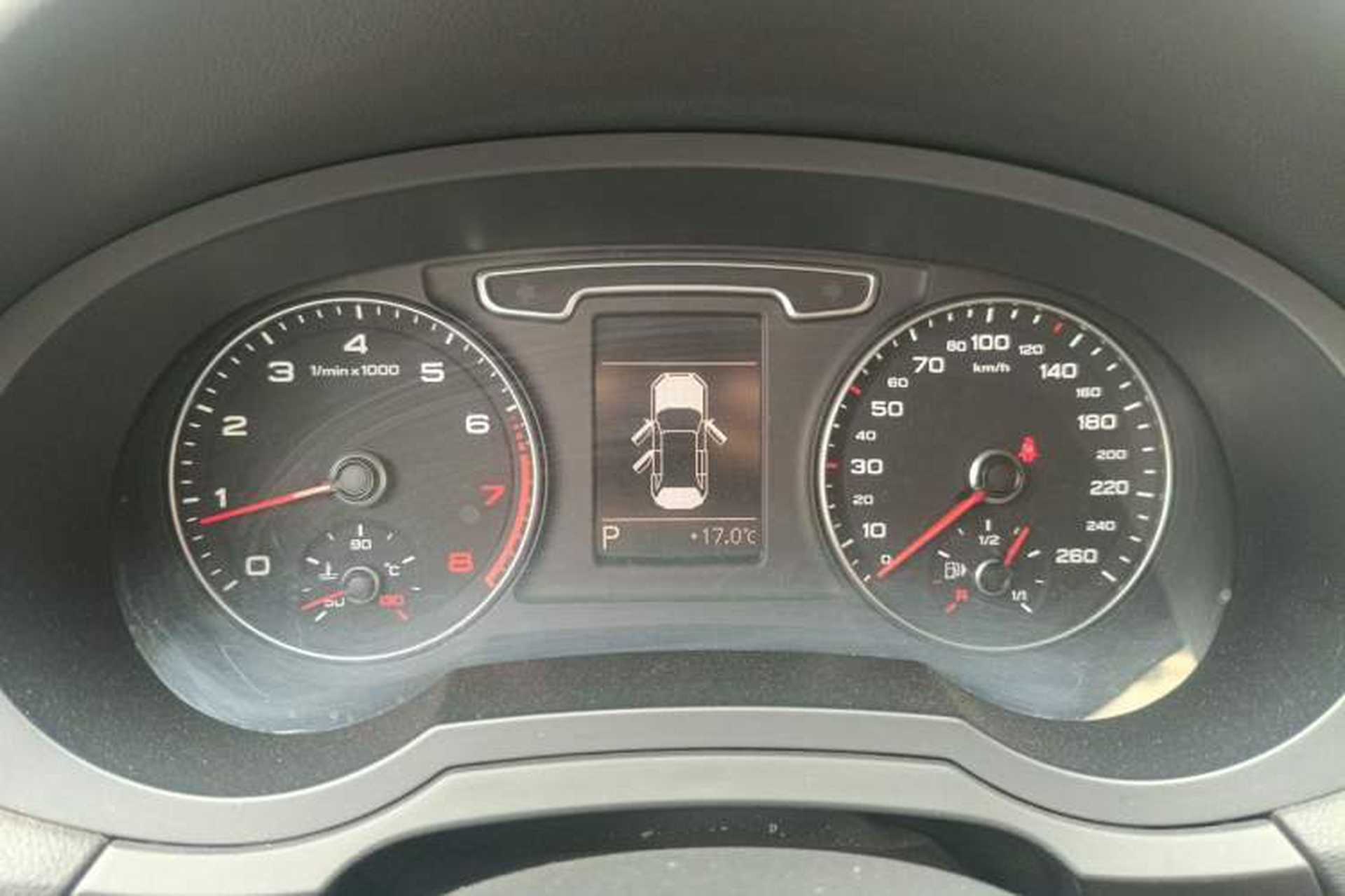 Used Audi Q3 2013 35 TFSI Ambition Edition Instrument Cluster