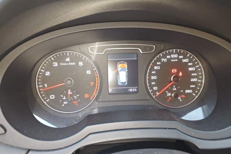 Used Audi Q3 2013 35 TFSI quattro Technology Edition Instrument Cluster