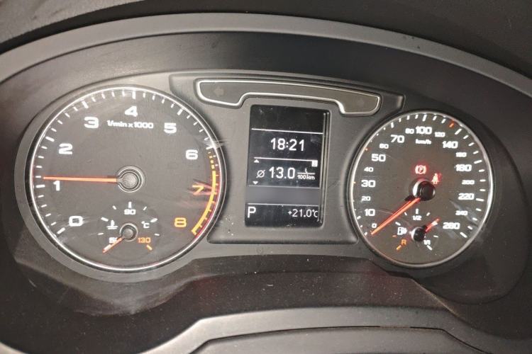 Used Audi Q3 2013 35 TFSI Comfort Model Instrument Cluster